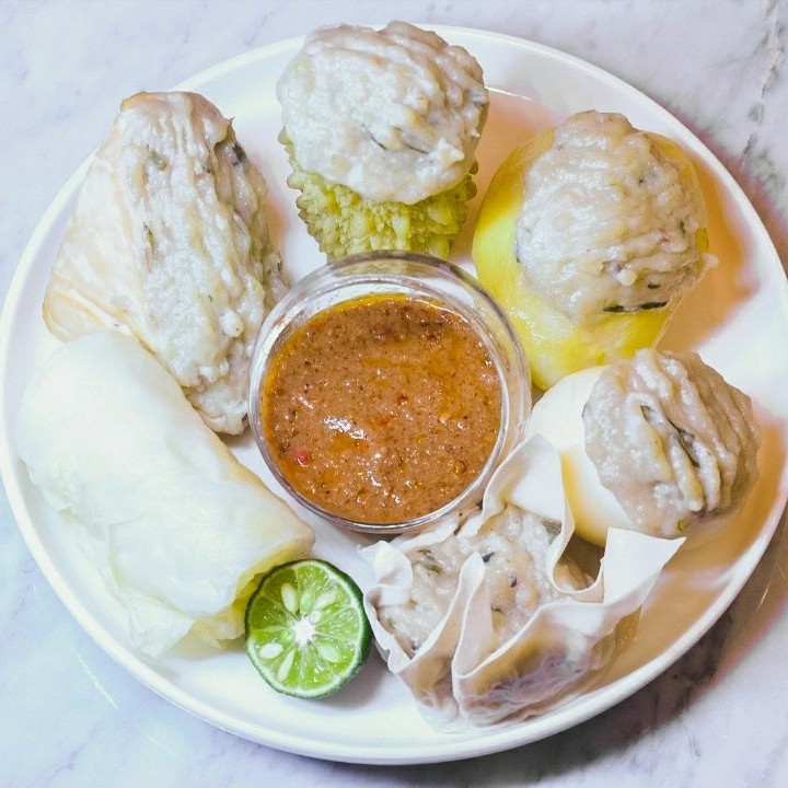 

BASO TAHU KUKUS KINGSLEY BATAGOR KINGSLEY MAKANAN BANDUNG BATAGOR