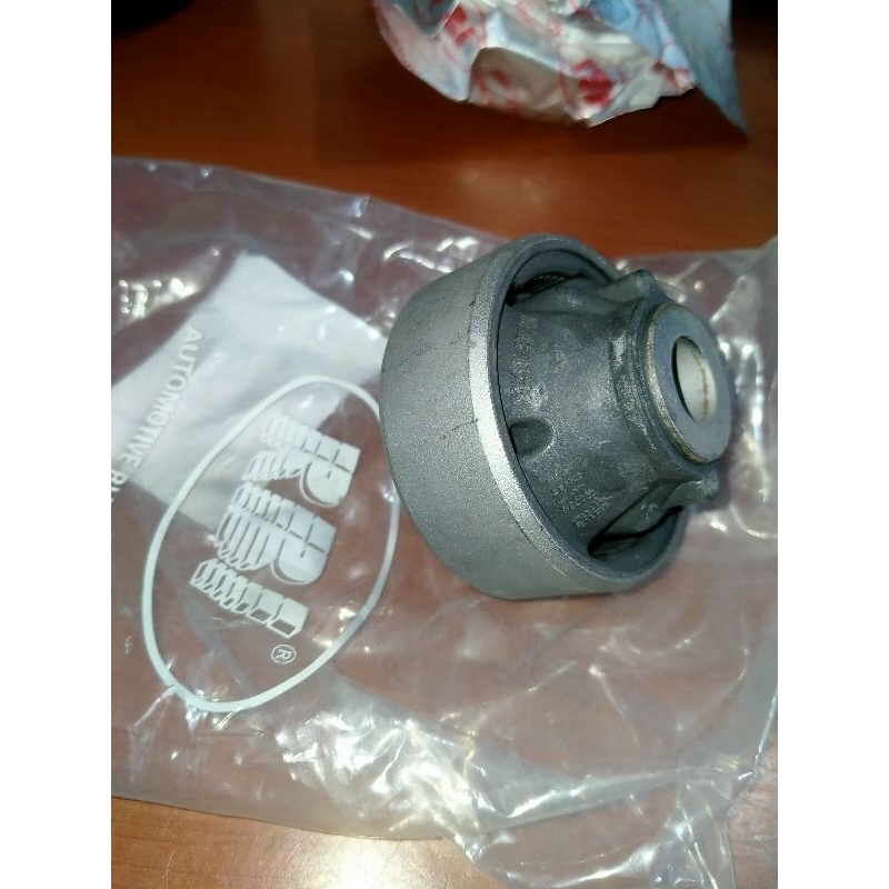 Bushing lower Livina RBI big