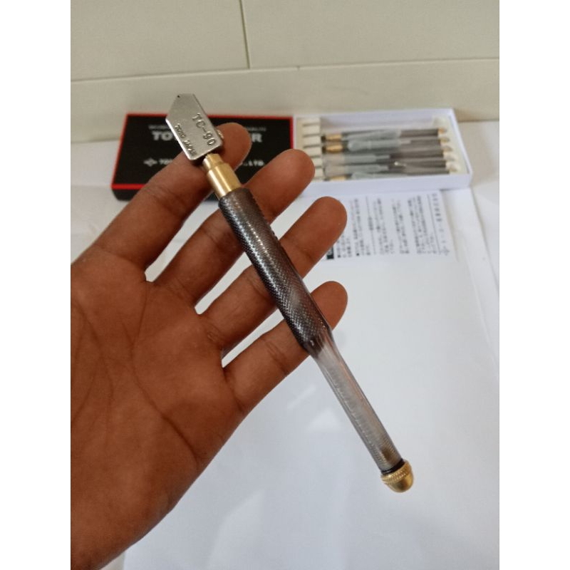 Toyo cutter tc 90 original pisau potong kaca tebal 5 - 15 mm pisau pemotong kaca pisau pemotong kaca