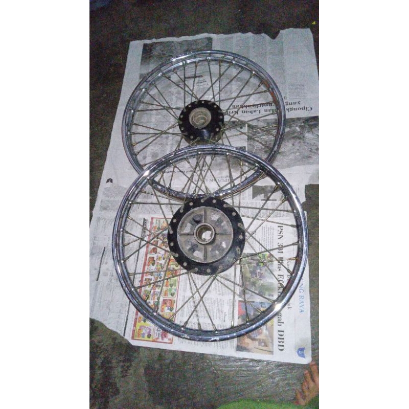 Velg Motor YAMAHA Vega R New original