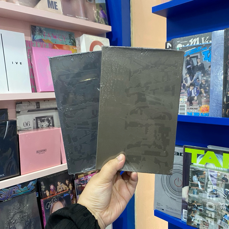 ALBUM SUGA - AGUST D D-DAY