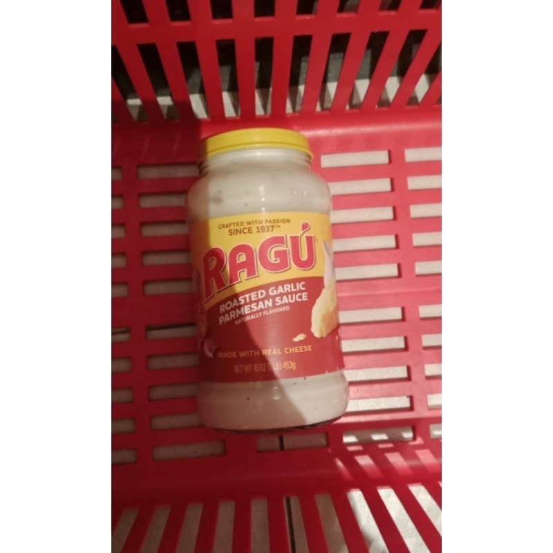 

Ragu pasta saus sauce spaghetti Roasted Garlic Parmesan cheese 453gr