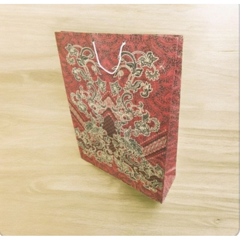 

(isi 12pcs) paperbag batik polio( uk 35x25x10)