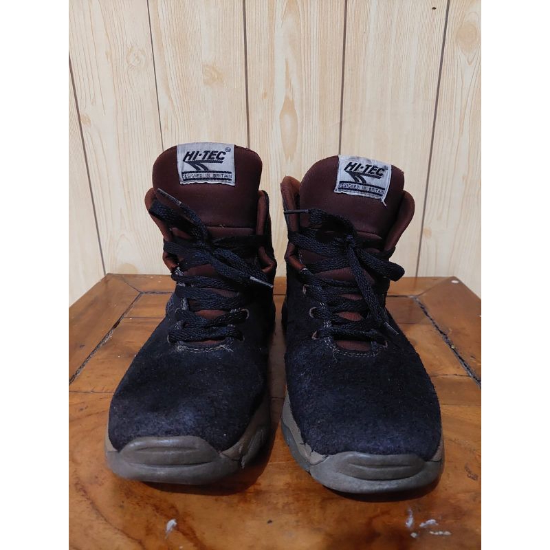 sepatu outdoor Hi-tec