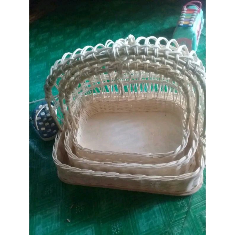 

parsel rotan jenis ayunan 1 set isi 3