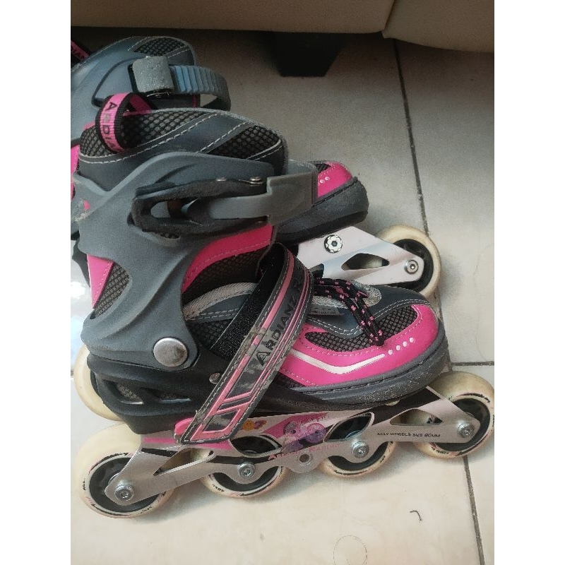 radianz/sepatu roda ardianz bekas/sepatu roda second