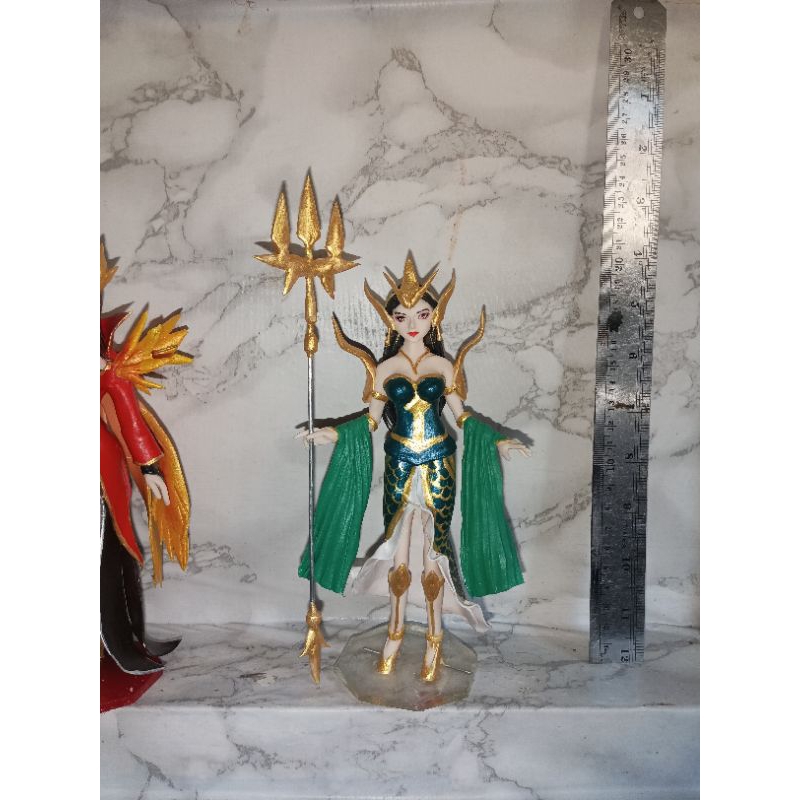 figure nyi roro kidul kaditta