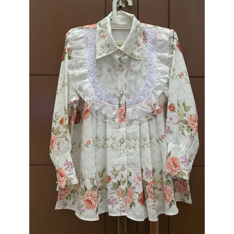 Atasan Meijiwang renda