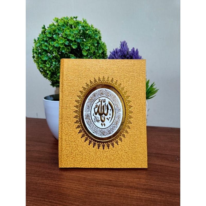 

cover yasin harcover motif akar