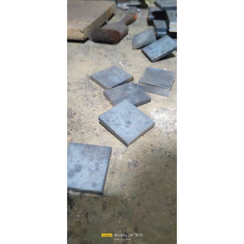 plat strip 4cm x 4cm tebal 7mm