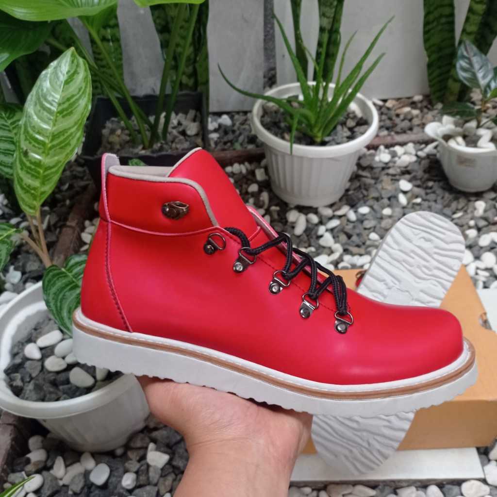Sepatu Boots Pria Maroon size 40 Humm3r Titanium Red Merah Maroon
