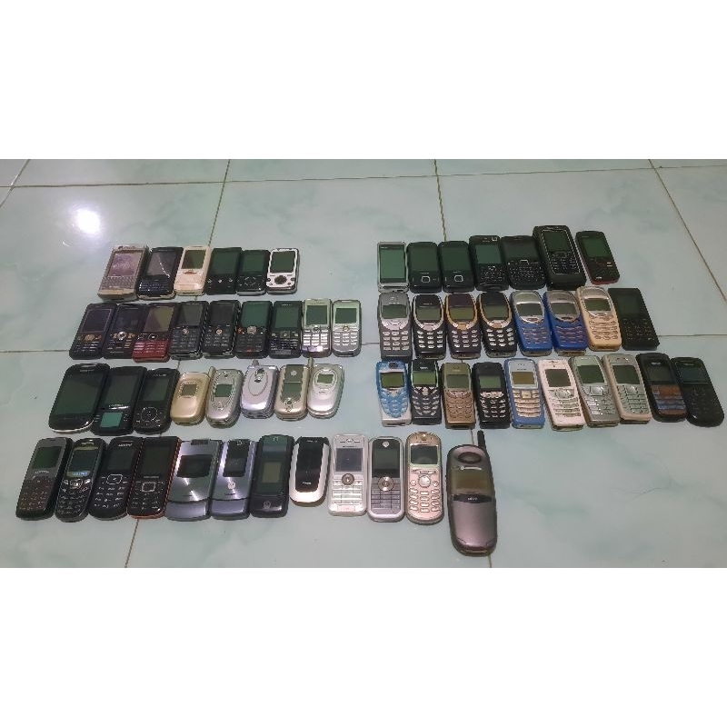 koleksi pribadi HP Jadul Asli Nokia,samsung,sony erricson,motorola & philips.. Bukan HP Cina