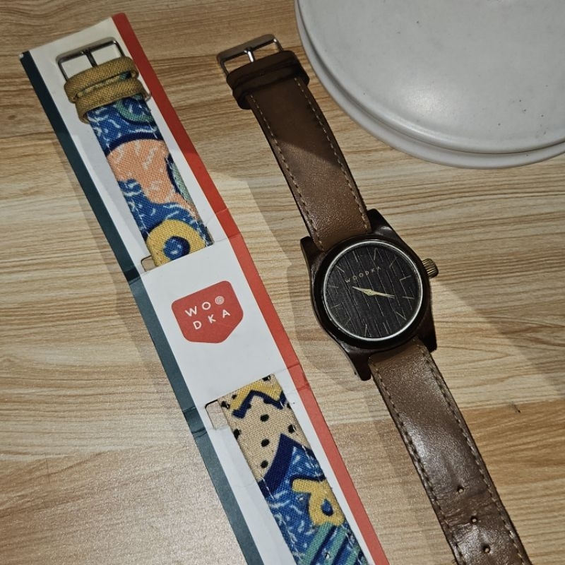 Preloved Woodka Jam Tangan Kayu Unisex