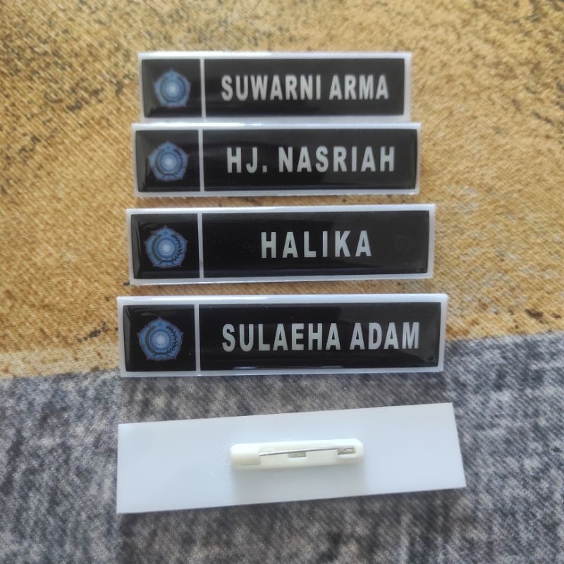 

Papan nama / nametag PKK perekat peniti