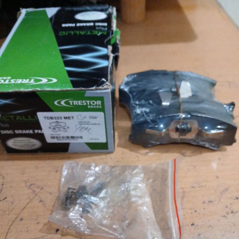 kampas rem dpn set daihatsu charade cx G100