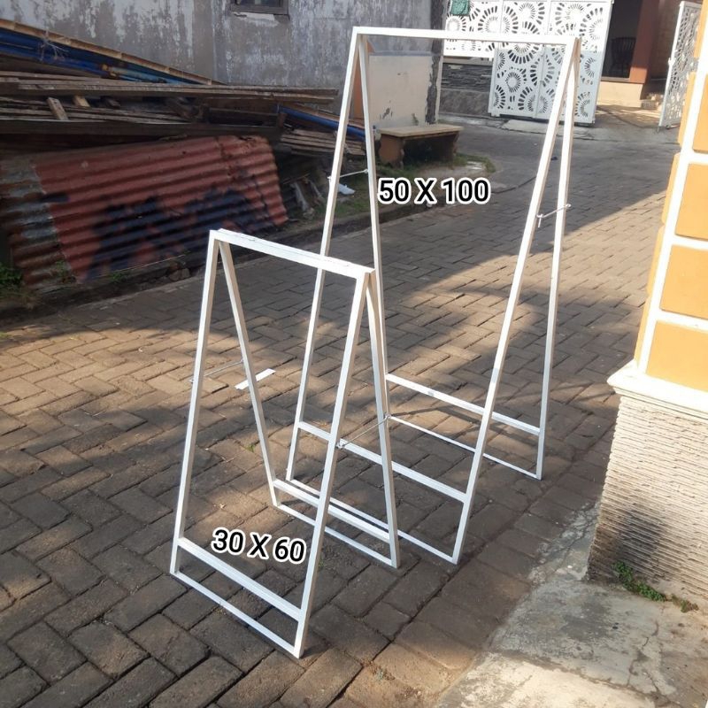Stand banner besi hollow