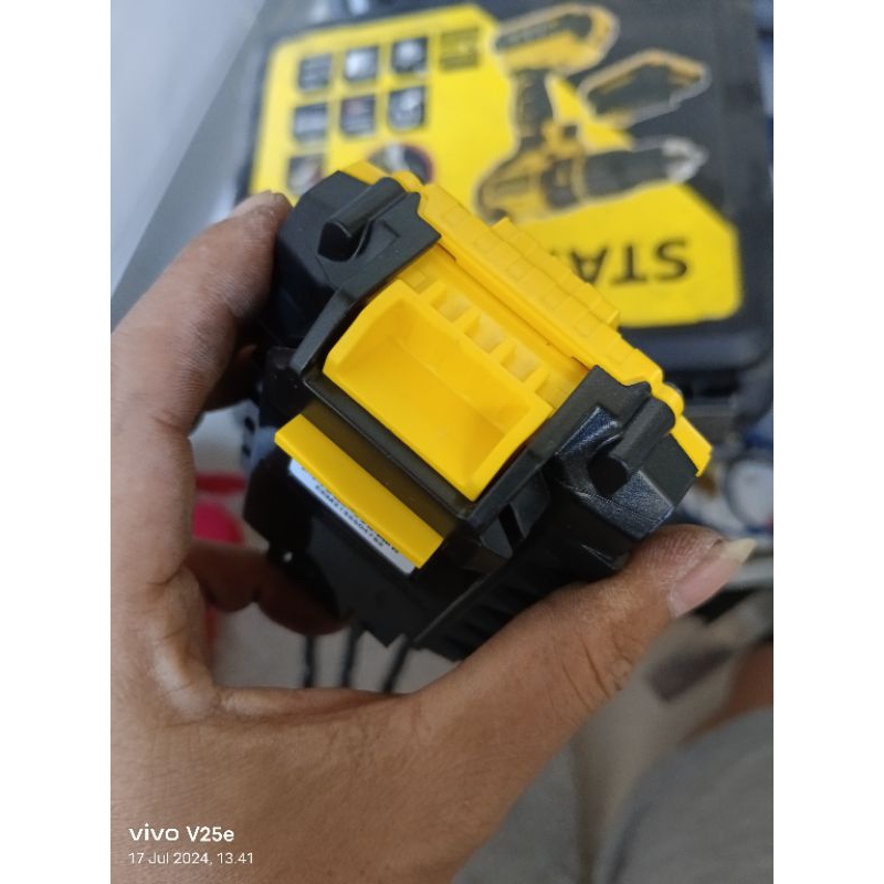 Battery Original Stanley brushless 18v 2.0Ah SCB20D