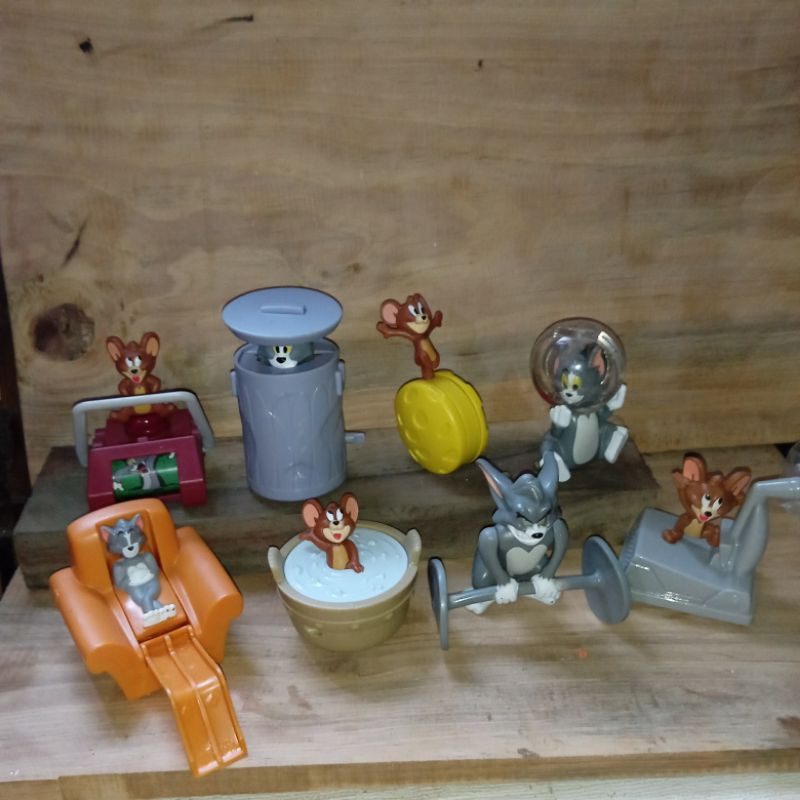 happy meal toys tom and jerry 2021 set