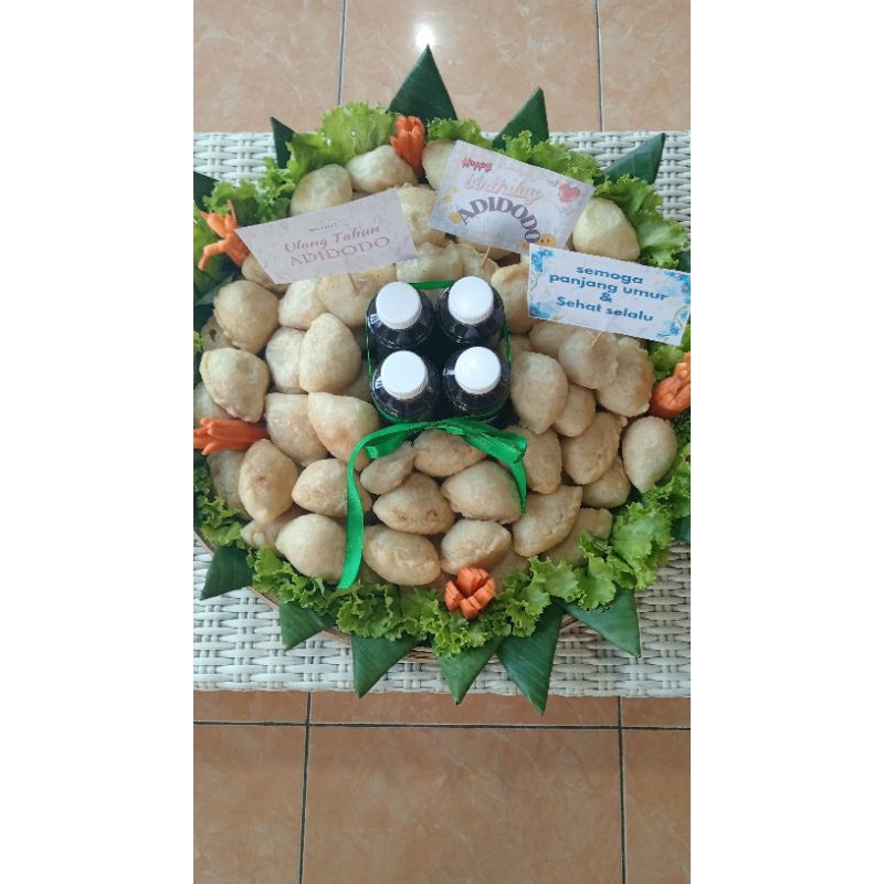 

Tumpeng pempek isi 100