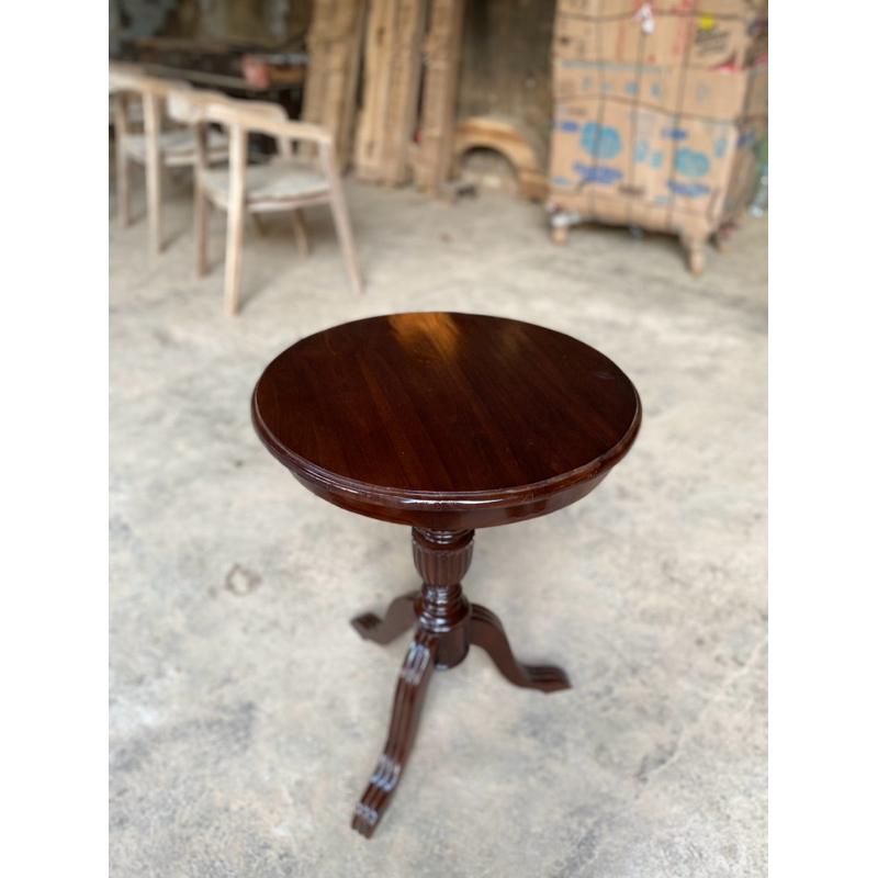 meja bundar minimalis