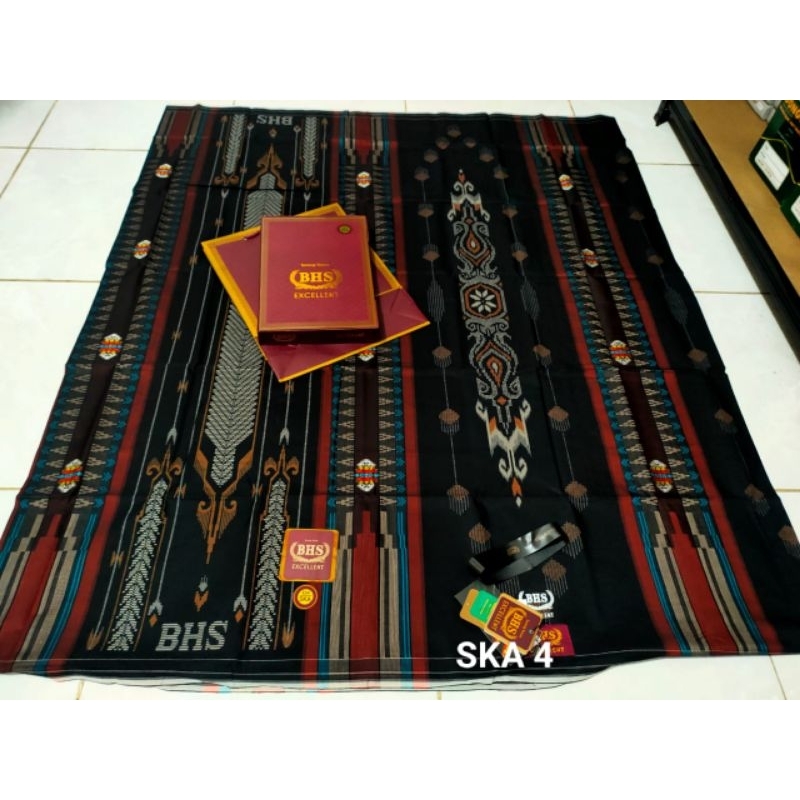 BHS EXCELLENT MOTIF SKB JAGUARD SONGKET GOLD