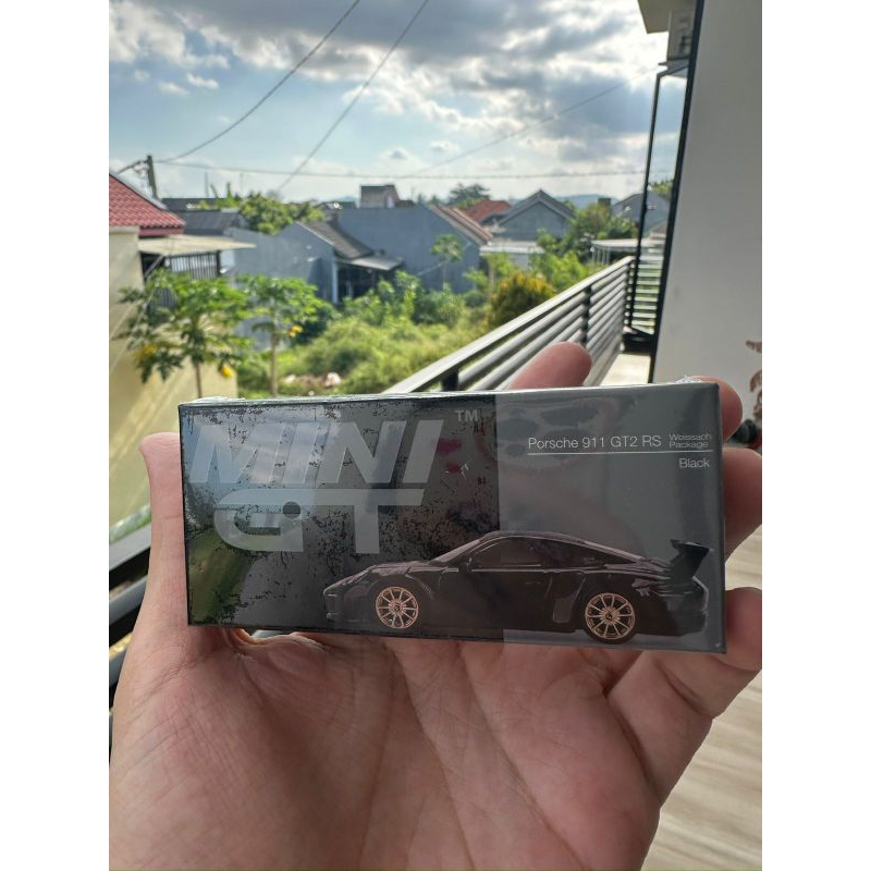 MINI GT Porsche 911 GT2 RS (black)