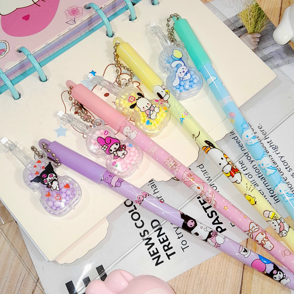 

Pulpen Gantungan Biola Sanrio isi bola manik Cute Lucu Tinta Gel Hitam / Bolpen Gantungan SANRIO Biola Imut Unik Stationary Fancy Kekinian Favorit Anak Kualitas Terbaik Bisa Grosir dan COD
