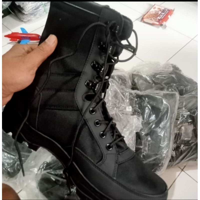 SEPATU PDL WEBA.SEPATU PDL ASLI JATAH TNI