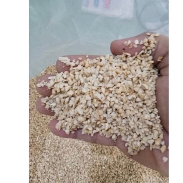 

kacang mede menir murah /1kg