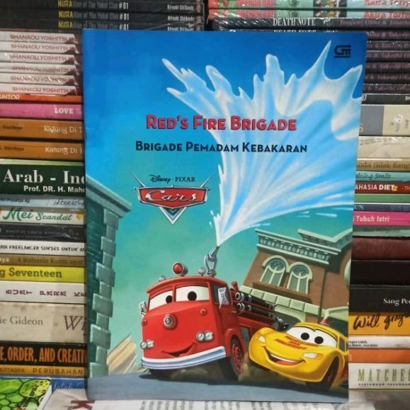 Majalah Original RED'S FIRE BRIGADE BRIGADE PEMADAM KEBAKARAN Disney PIXAR Cars Bekas