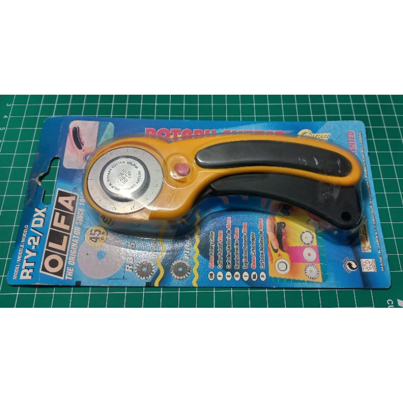 

Premium Rotary Cutter OLFA RTY-2/DX 45 mm Alat Potong Kain Cutting Sticker