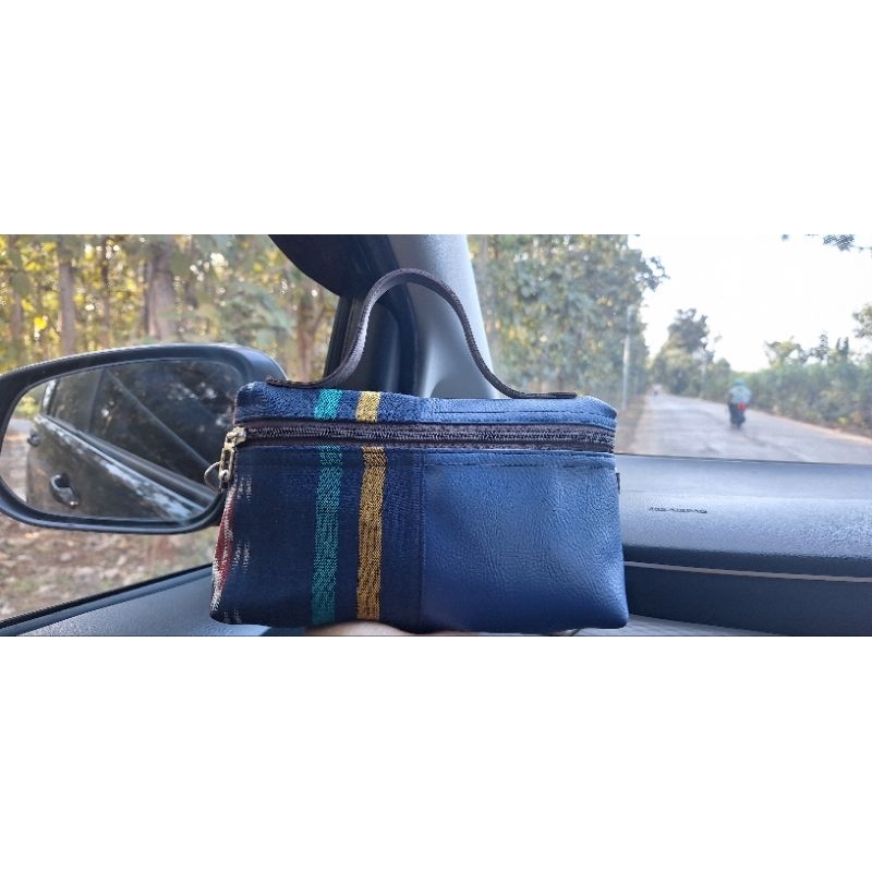 Tas slempang tenun troso