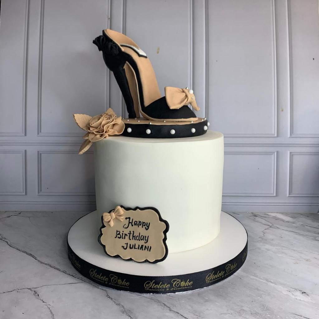 

Kue Ulang Tahun/Birthday Cake/Kue Ultah Tema Sepatu/Kue Birthday jakarta