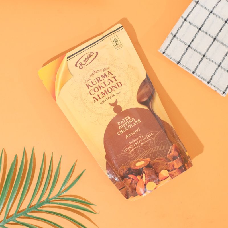 

Kurma Coklat Almond 150 grm oleh oleh Haji Umroh Makanan Cemilan Khas Tangerang