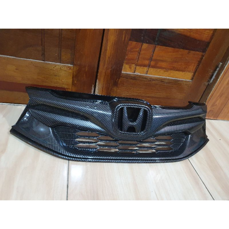 Grill Honda Mobilio 2019 Motif Carbon