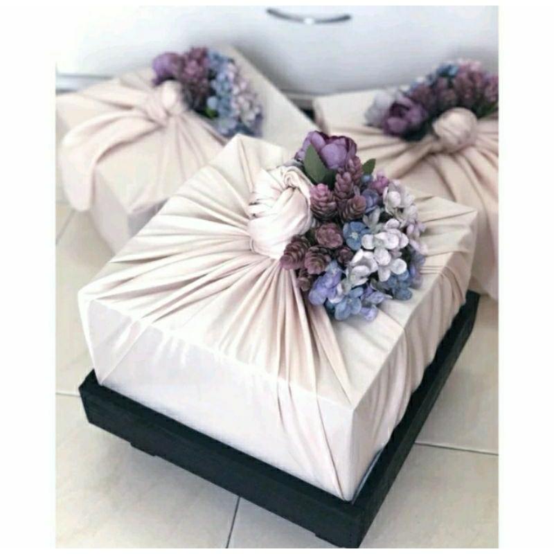 

Hidden Seserahan PREMIUM 30x30x20 | 8 Pcs