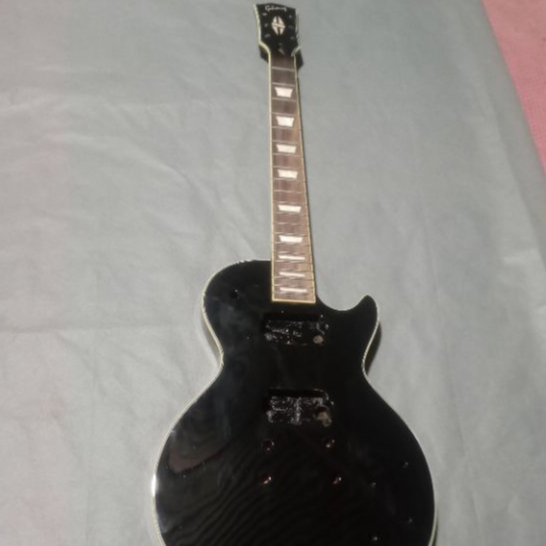 GIBSON LES PAUL CUSTOM KOSONGAN