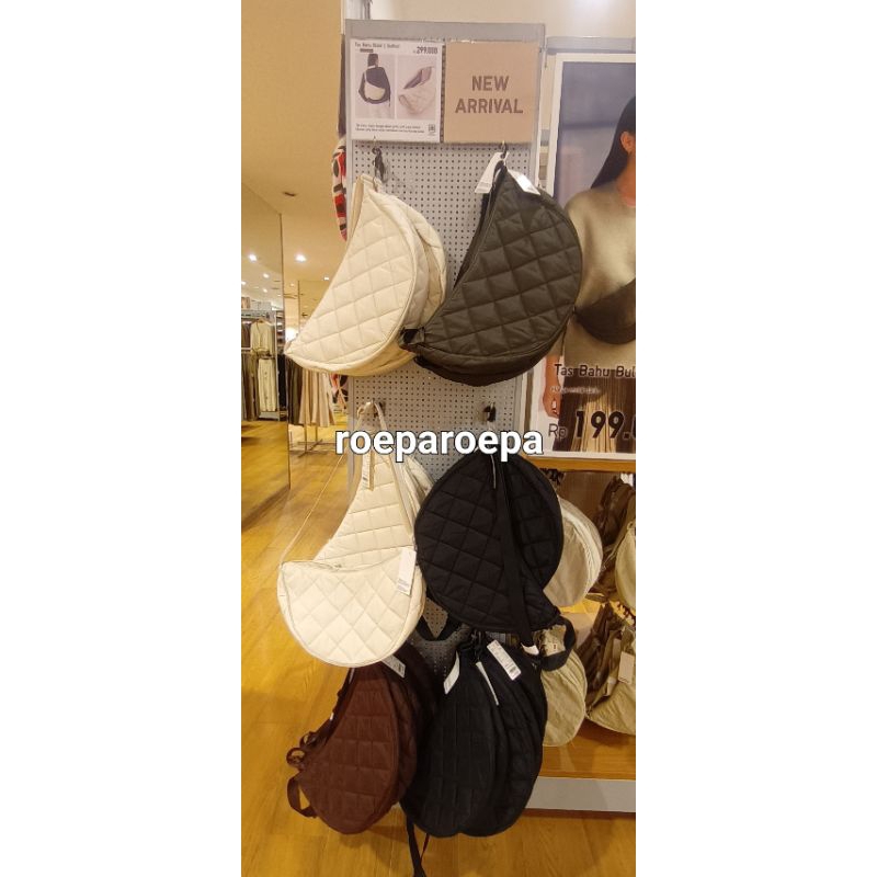 Tas Bahu Bulat Uniqlo Guilted | Round Shoulder Bag Quilted Uniqlo Jastip Uniqlo