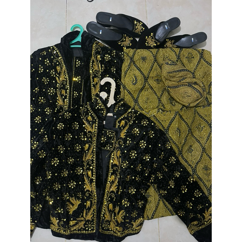 set beskap kebaya manten pria wanita jawa