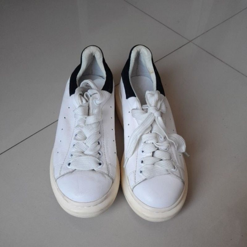 SEPATU ALEXANDER MCQUEEN