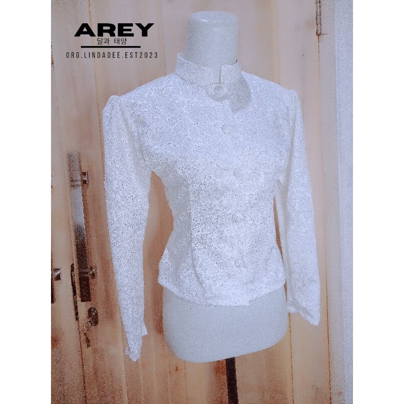 kebaya Thailand embos jaguar