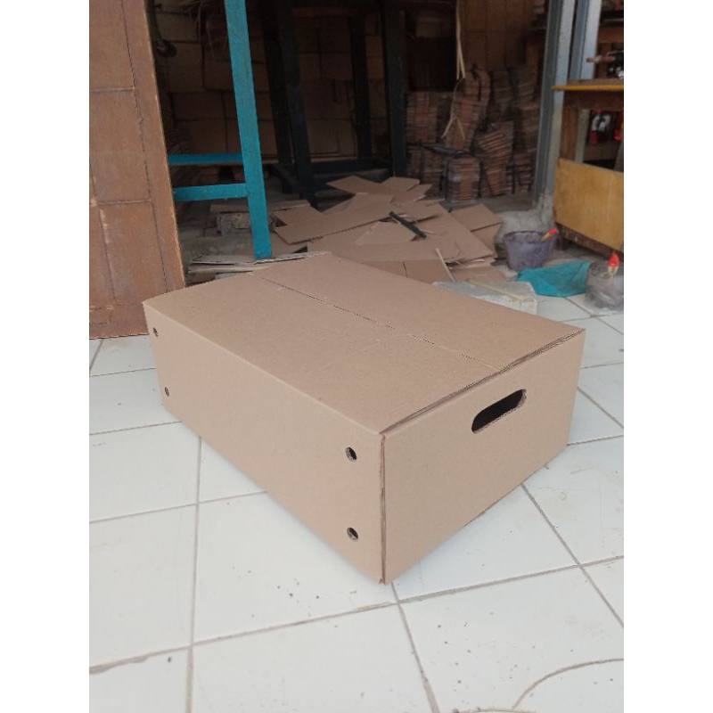 

kardus 50x35x17 cm besar polos