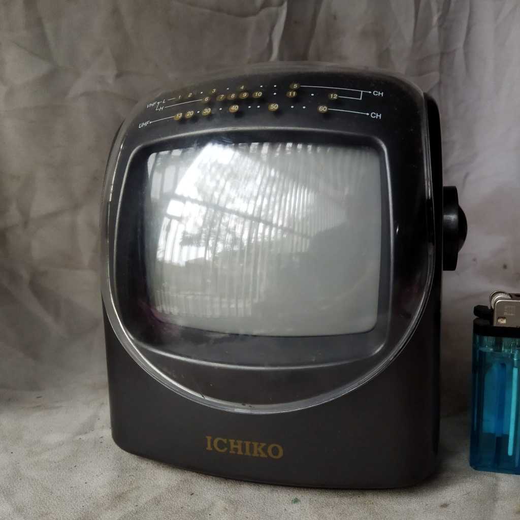 Pajangan Vintage Radio TV Mini Ichiko