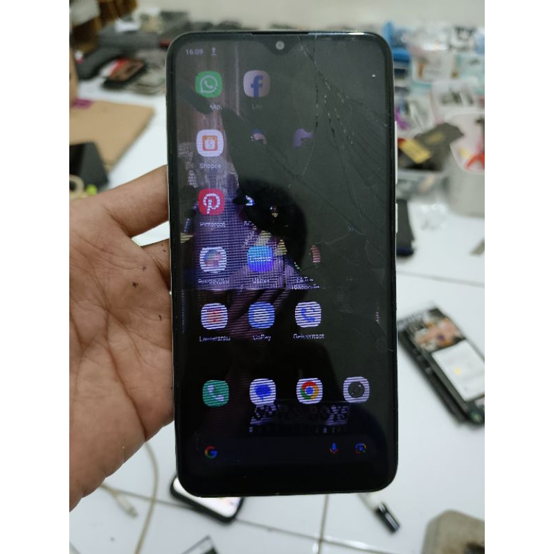 ADVAN G5 PRO UNIT MINUS LCD TANPA POLA MESIN BELOM PERNAH SERVIS