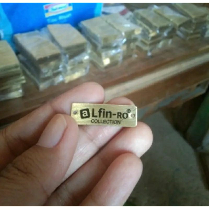 

label plat hijab dari gold & silver