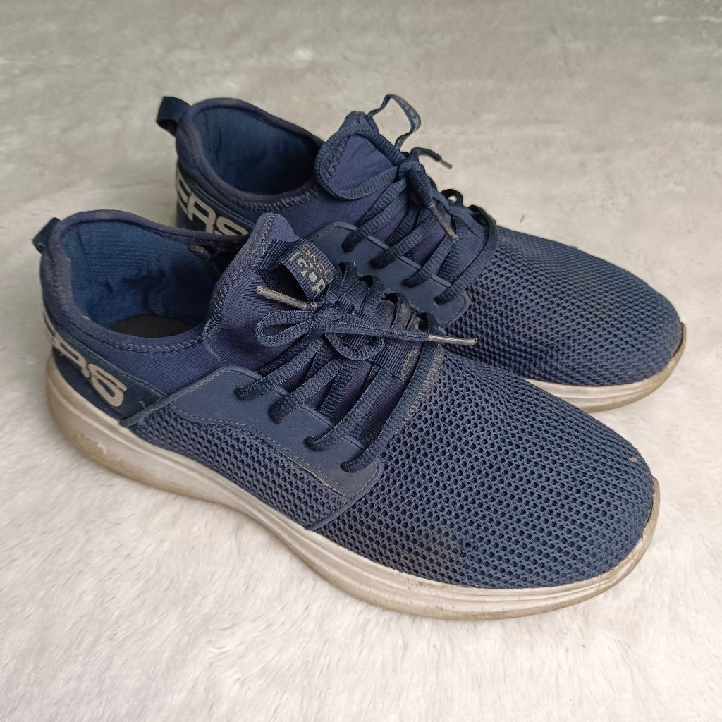 PRELOVED SKECHERS Go Run Fast Valor