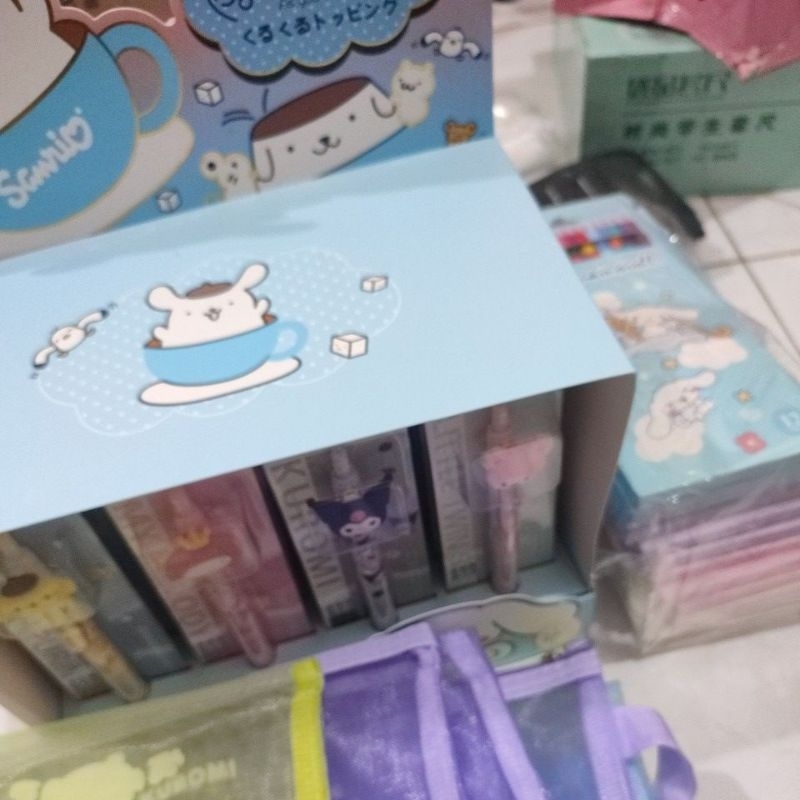 

paket alat tulis kaak nazeeha