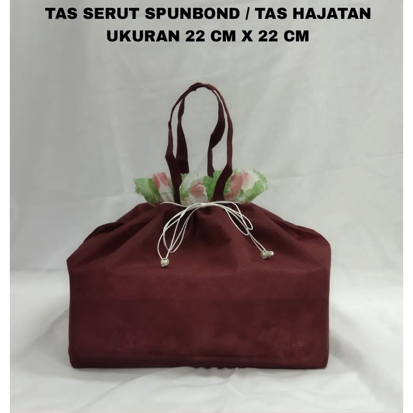 

Hemat Tas Serut Spunbond Tas Hajatan Tas Kotak Nasi 22cm x 22cm
