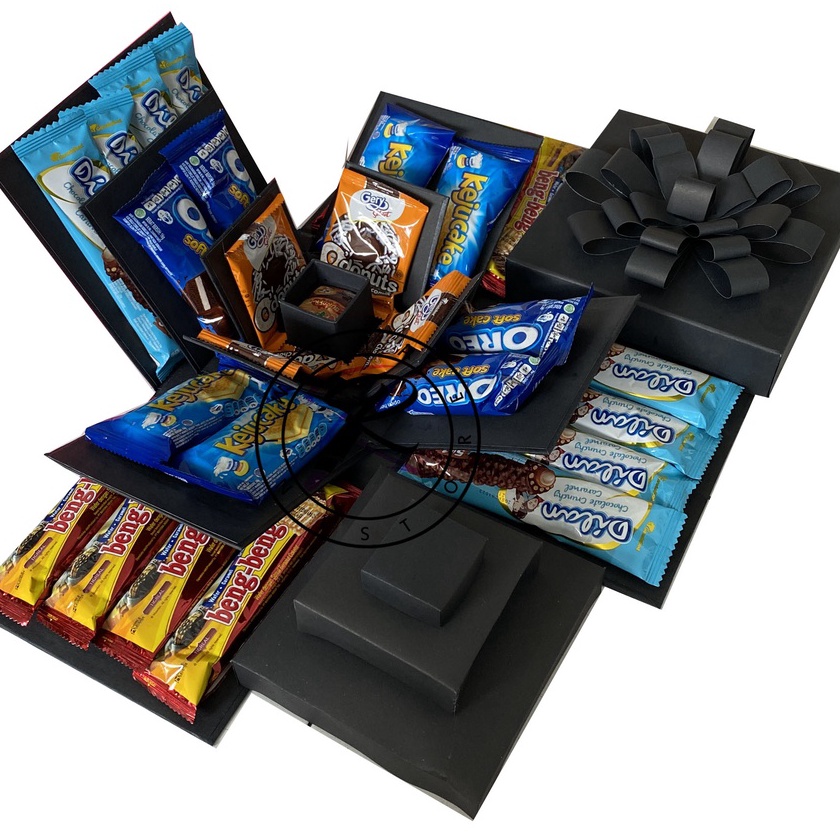

Hematku Explosion Box Snack Box Kado Unik Hampers Box Snack Box 3 Layer 1 kotak kecil 17x17cm