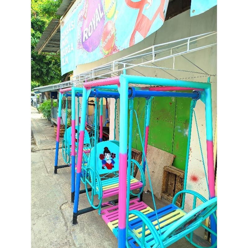 Mainan Anak Ayunan Besi Pasuruan